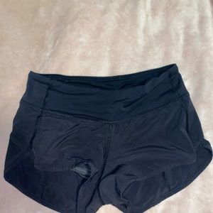 LULULEMON SPEED UP SHORTS SIZE 2